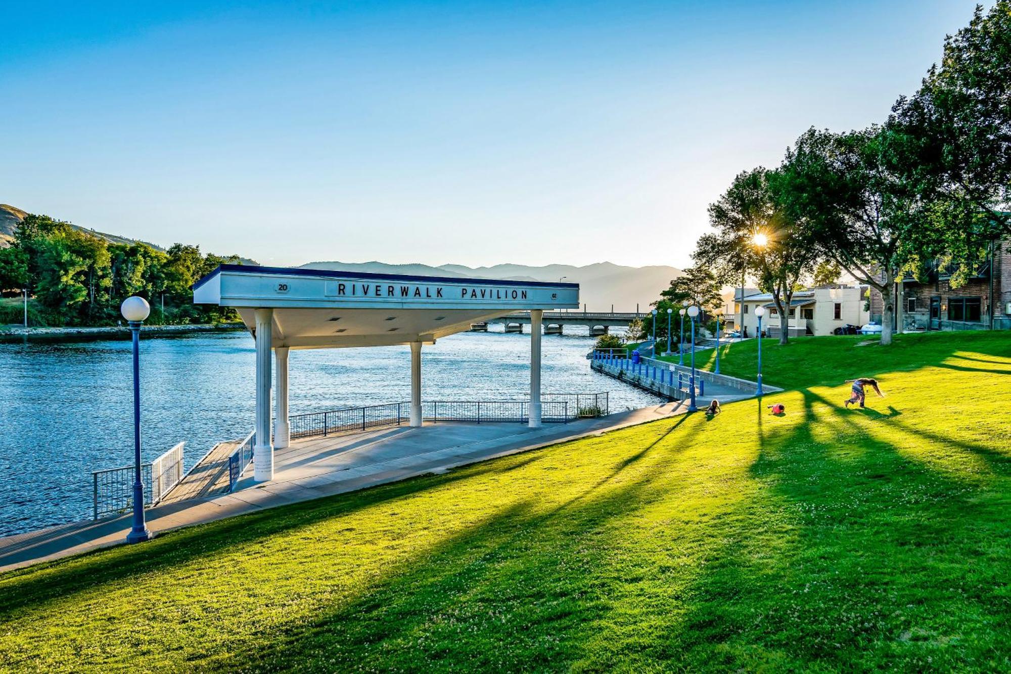 Chelan Resort Suites: Comfort By The Lake #201 المظهر الخارجي الصورة